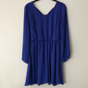 ✨Long sleeve, royal blue dress✨